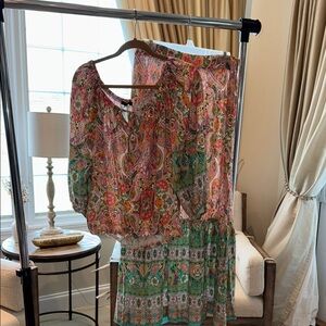 Vibrant Paisley Print Ensemble
